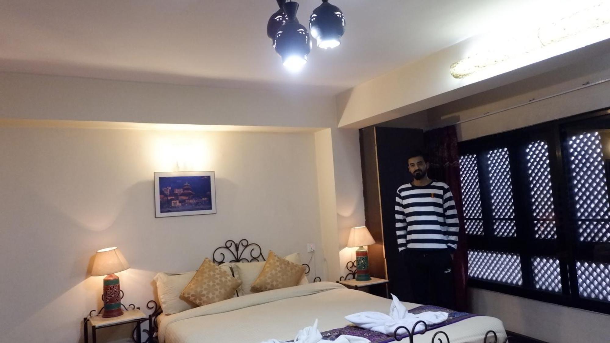 Cosy Hotel Bhaktapur Extérieur photo